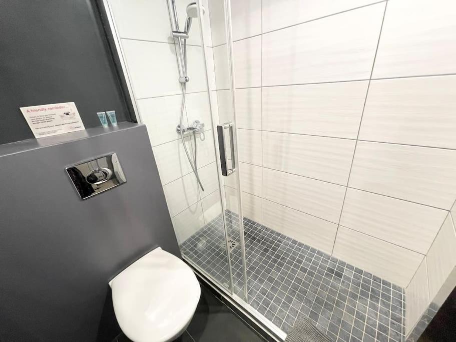 Homelivia, Vieux Nice, Appartement De Charme, Clim Balcon المظهر الخارجي الصورة